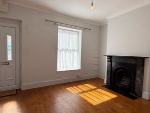 Living room- click for photo gallery